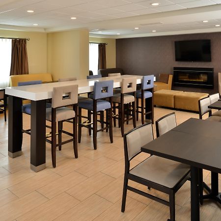 Holiday Inn Express & Suites Peekskill-Lower Hudson Valley By Ihg Exterior foto